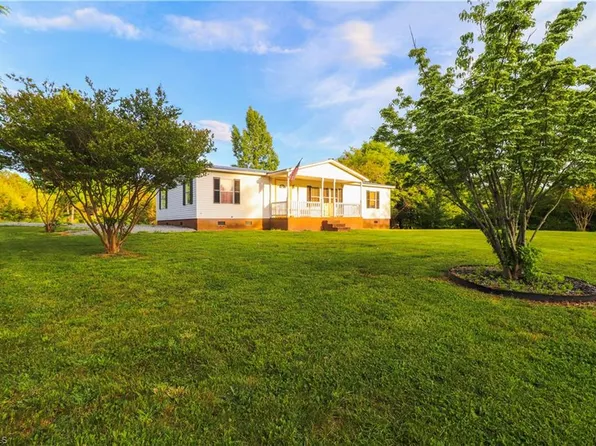 1568 Sisk Rd, Danbury, NC 27016