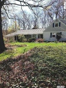 8 Meadowood Ct, Huntington, NY, 11743