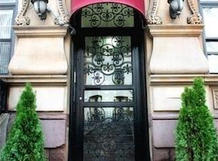 240 E 52nd St APT 1R, New York, NY 10022