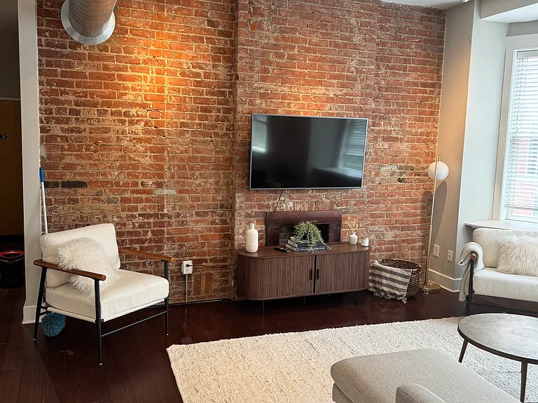 1501 Vine St #304 — Photo 17