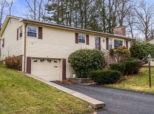 2 Vega Ln, Worcester, MA 01605