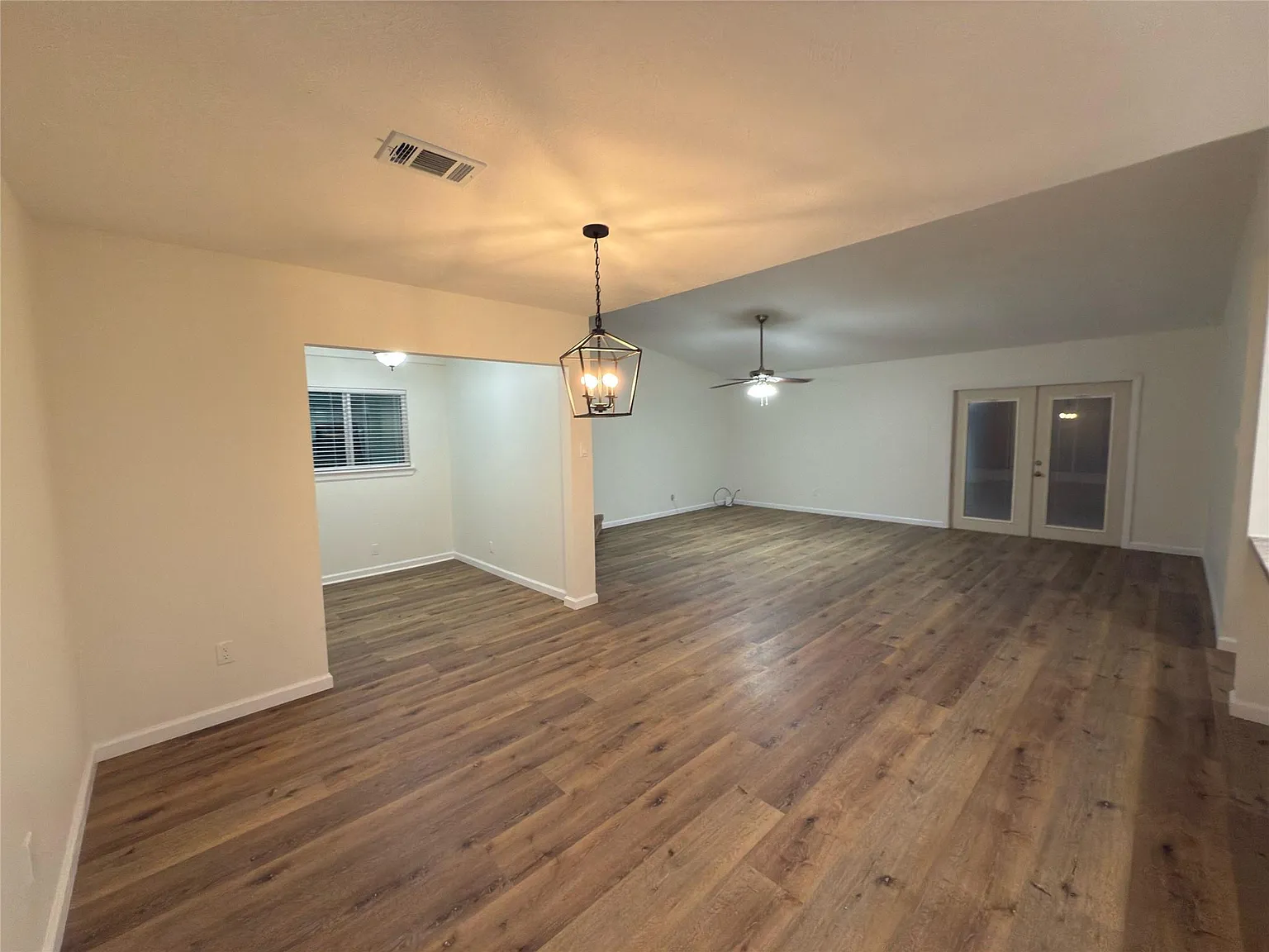 4 bed, 2.0 bath, 1459 sqft, $2,195 — Photo 3