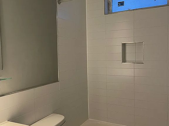 5th image of 535 N Budd St #D1