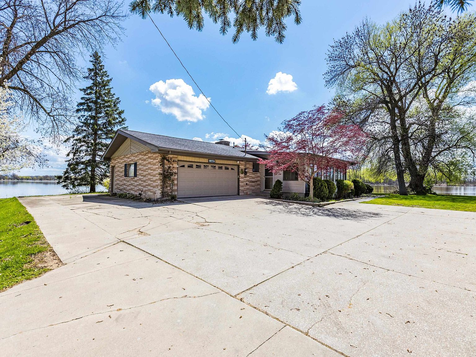 994 S River Rd, Bay City, MI 48708 Zillow