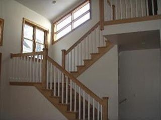 5th image of 207 S Highland Ave