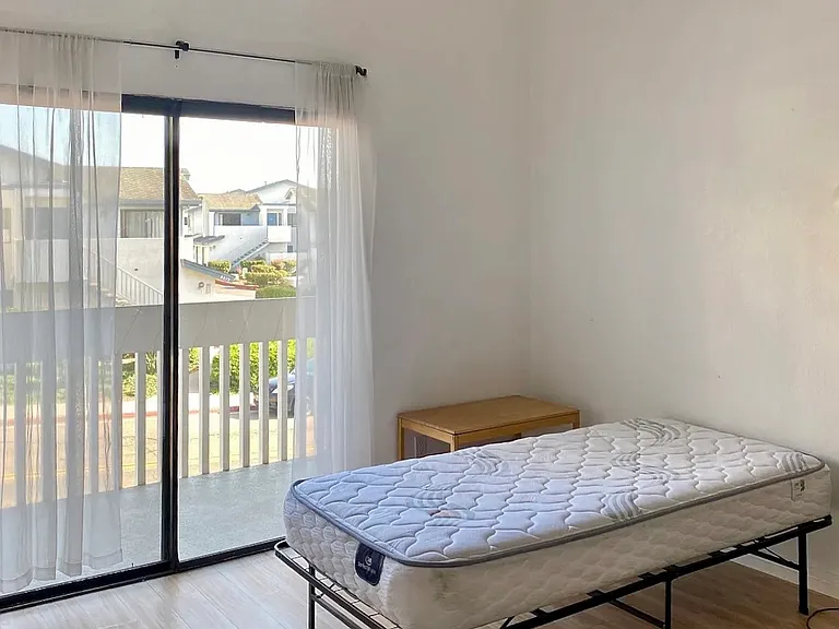 4052 Mahaila Ave #F — Photo 10