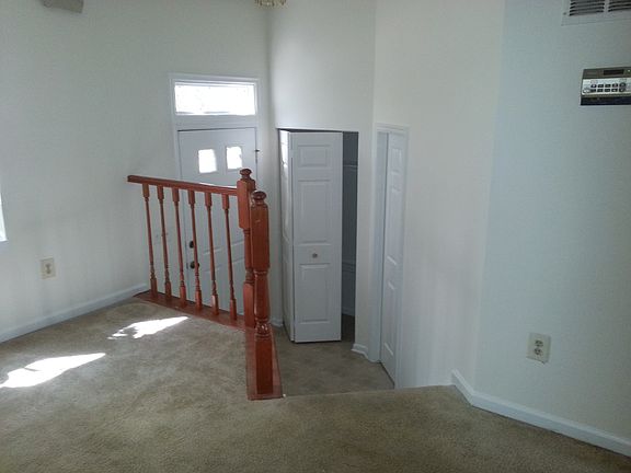4th image of 6315 Betsy Ross Ct