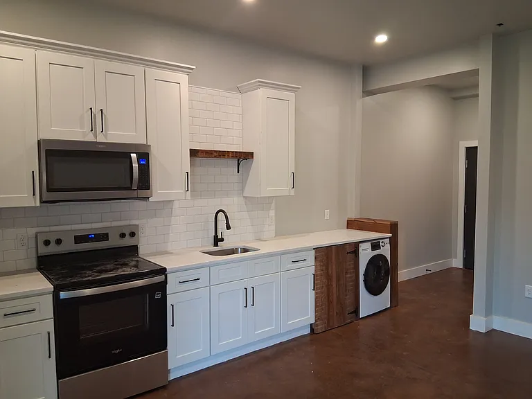 329 N Mulberry St #3 — Photo 4