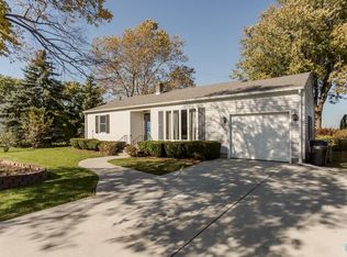 5861 Corduroy Rd, Oregon, OH 43616