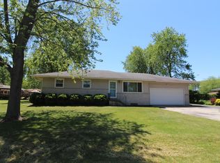 7709 W 89th Pl, Crown Point, IN 46307