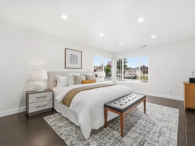 36045 Haley St — Photo 14