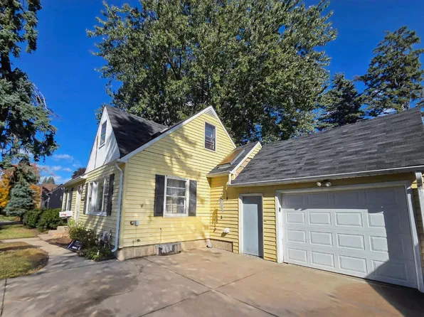 415 Adams Ave, Hopkins, MN 55343