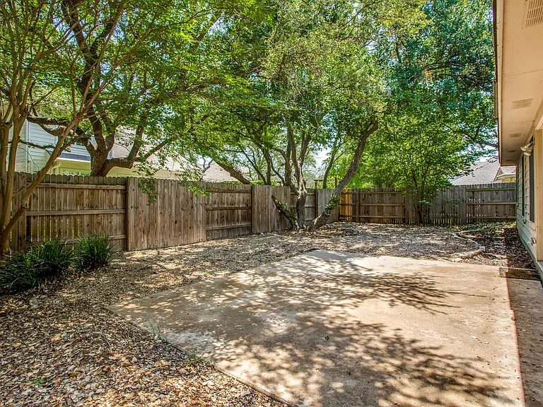 1314 Brighton Bend Ln — Photo 23