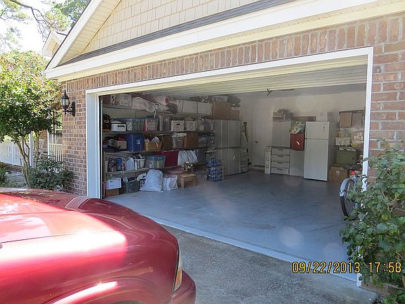 Spacious 2 car garage
