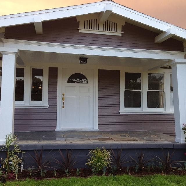 1st image of 1201 N Mariposa Ave