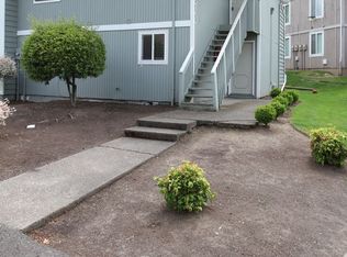 12130 SW Gingham Ln APT E, Beaverton, OR 97008