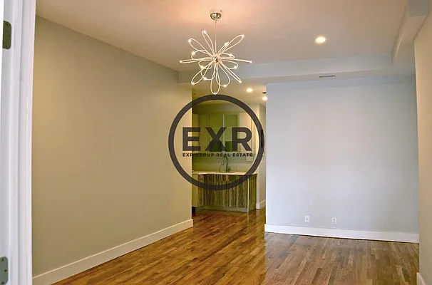 Rented by EXR | media 3