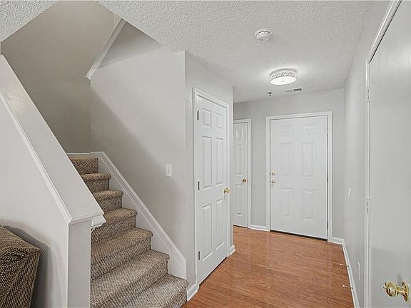 4th image of 344 Cottonwood Creek Cir