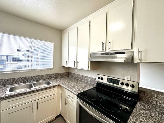 5th image of 244 50th St APT 14