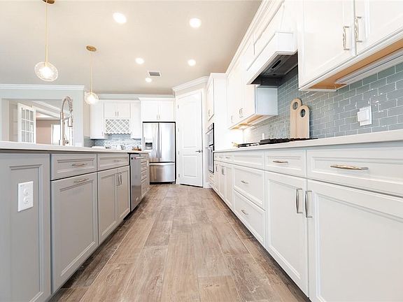5th image of 13031 SW Aureolian Lane