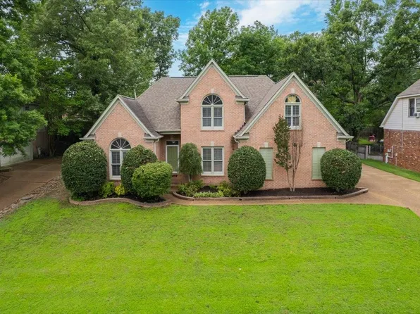 215 Leaf Trail Ct, Cordova, TN 38018