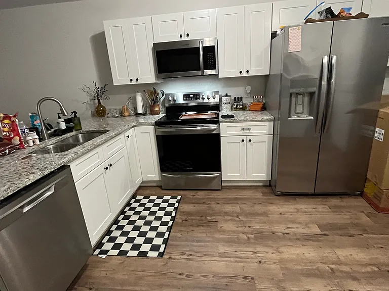 102 Lewis Dr #D — Photo 3