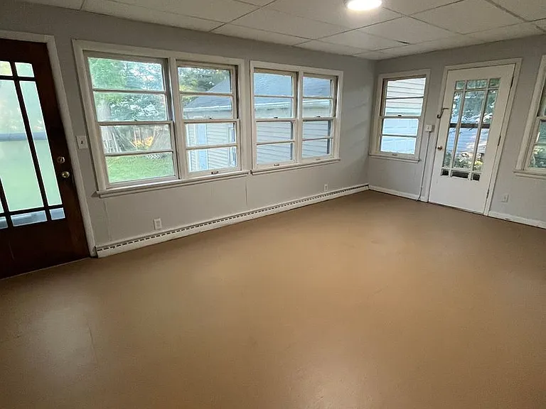 707 Royal Ave — Photo 13