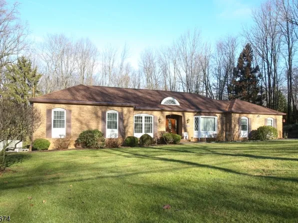 37 Lawrence Rd, Randolph Twp., NJ 07869