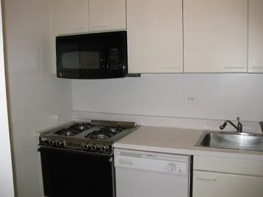 Rented by Classic Marketing- 530 Park1 | media 22