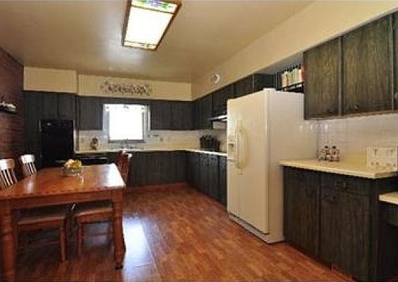 3rd image of 1282 Steubenville Pike