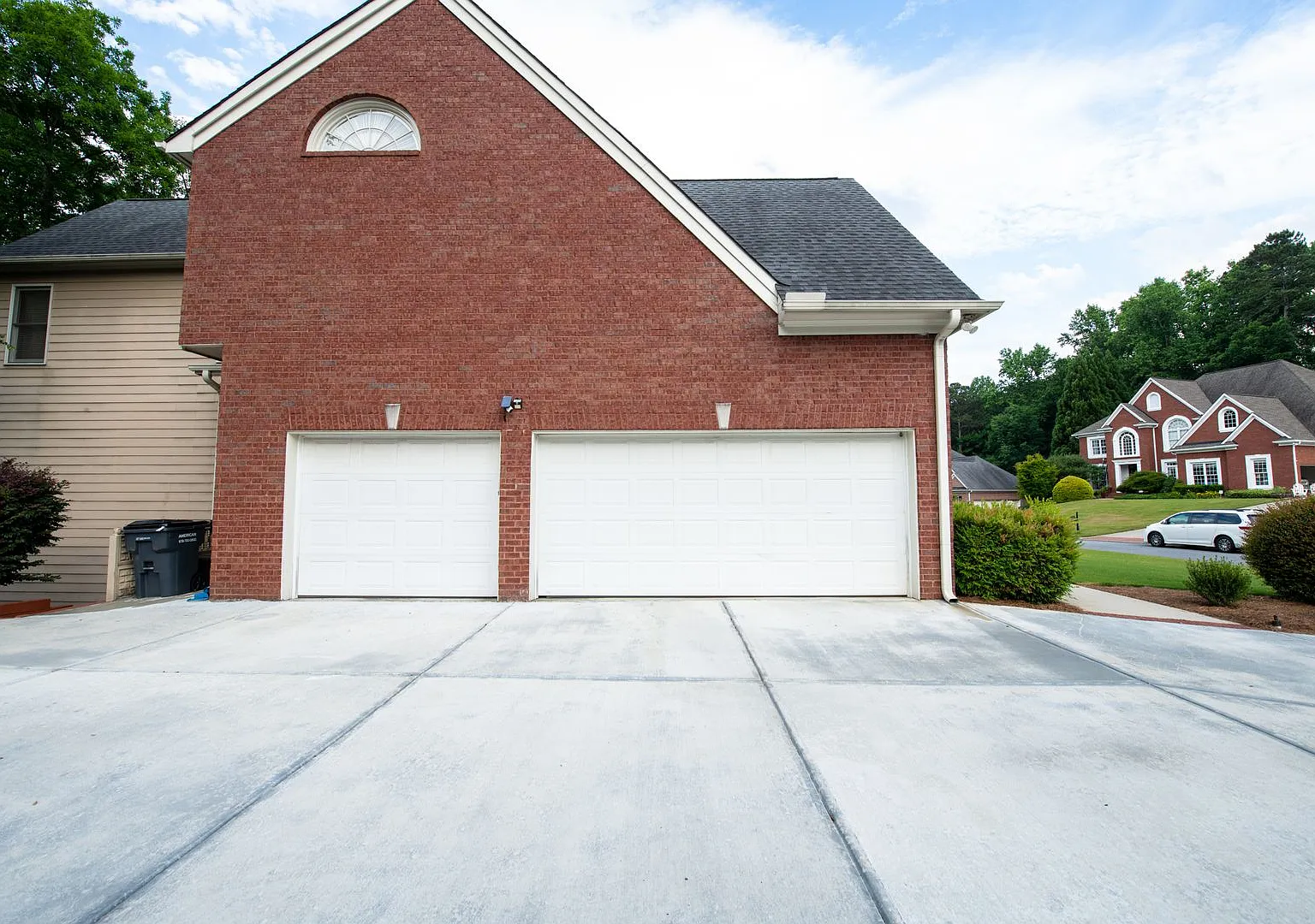 Beautiful, Executive Home in East Cobb Community! — Photo 2