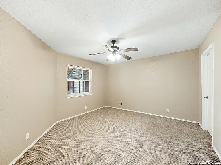 11610 Vance Jackson Rd #413 — Photo 8