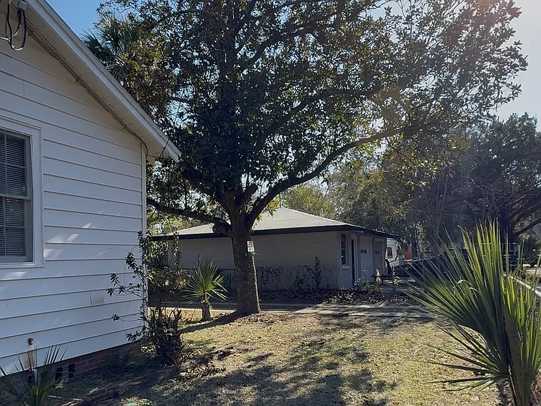 8027 Floyd St — Photo 4