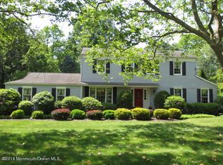 67 Chestnut Ridge Rd, Holmdel, NJ 07733