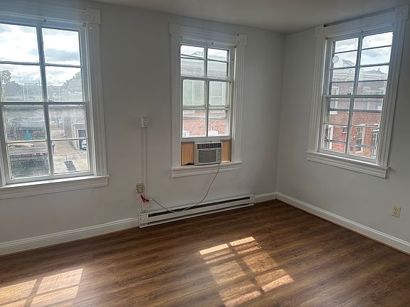 2nd image of 2621 Eastern Ave #1R