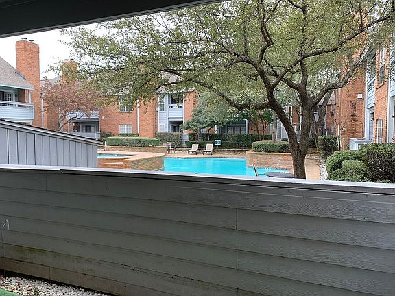 3rd image of 2112 Amesbury Dr Unit 125