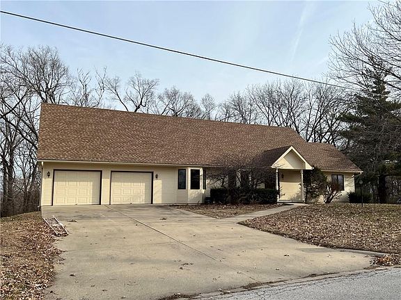 2nd image of 2809 Home Pl