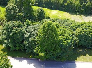1019 Saint Johns Dr, Maryville, TN 37801