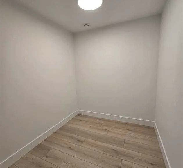 15571 Victoria Ave — Photo 14