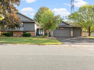 1762 Drake Dr, Eagan, MN 55122