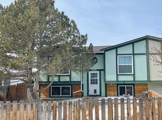 2006 Dunphail St, Rawlins, WY 82301