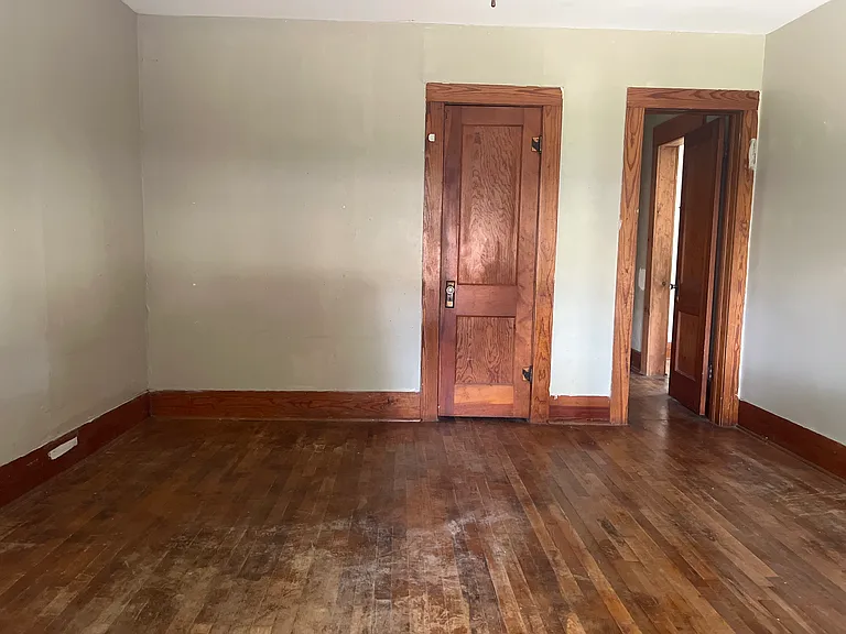 Front bedroom