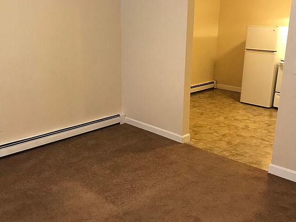 4th image of 820 Atwells Ave APT 22