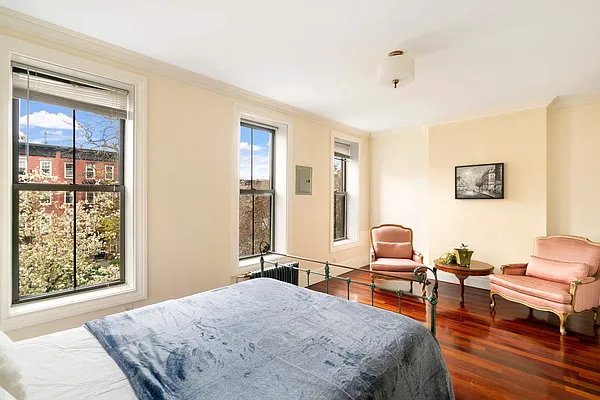 Sold by Compass | media 8