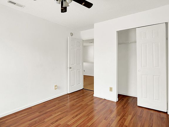 5th image of 2823 Redland Ln