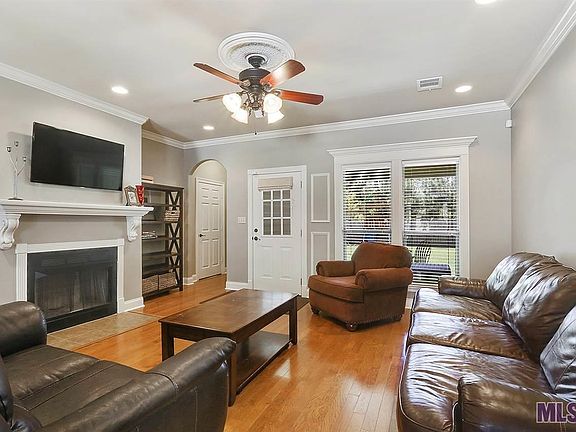2nd image of 14560 Wisteria Lakes Dr