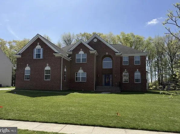 41 Emerald Rd, Robbinsville, NJ 08691