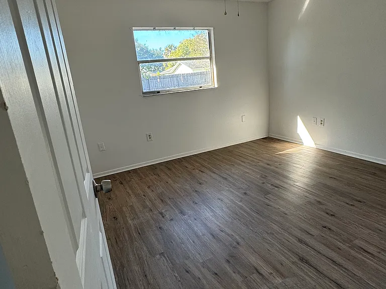 10355 White Cedar St — Photo 7