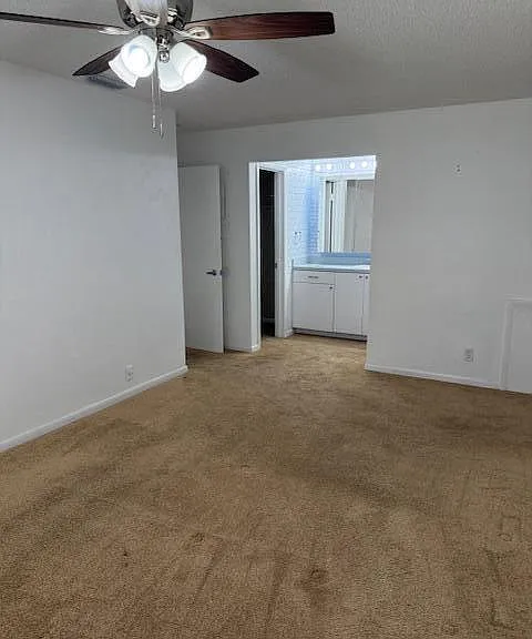 115 Lakes End Dr #D — Photo 14