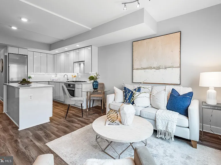 1311 13th St NW #Penthouse 602-2 — Photo 7